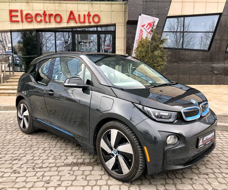 Електромобіль BMW I3 REX
