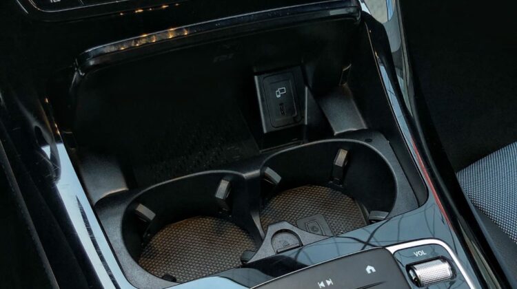 Mercedes-Benz-EQC-400-artenergomotor-14