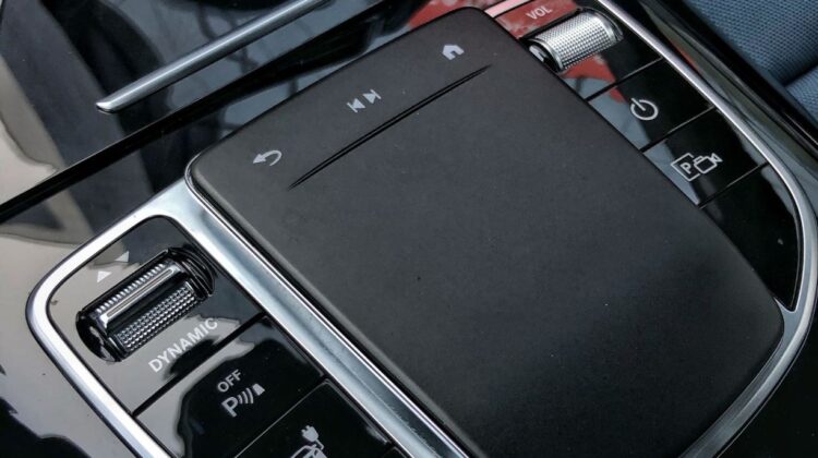 Mercedes-Benz-EQC-400-artenergomotor-17