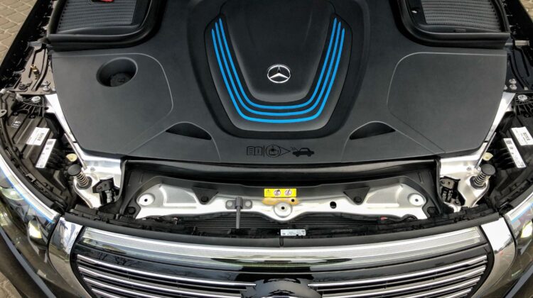 Mercedes-Benz-EQC-400-artenergomotor-21