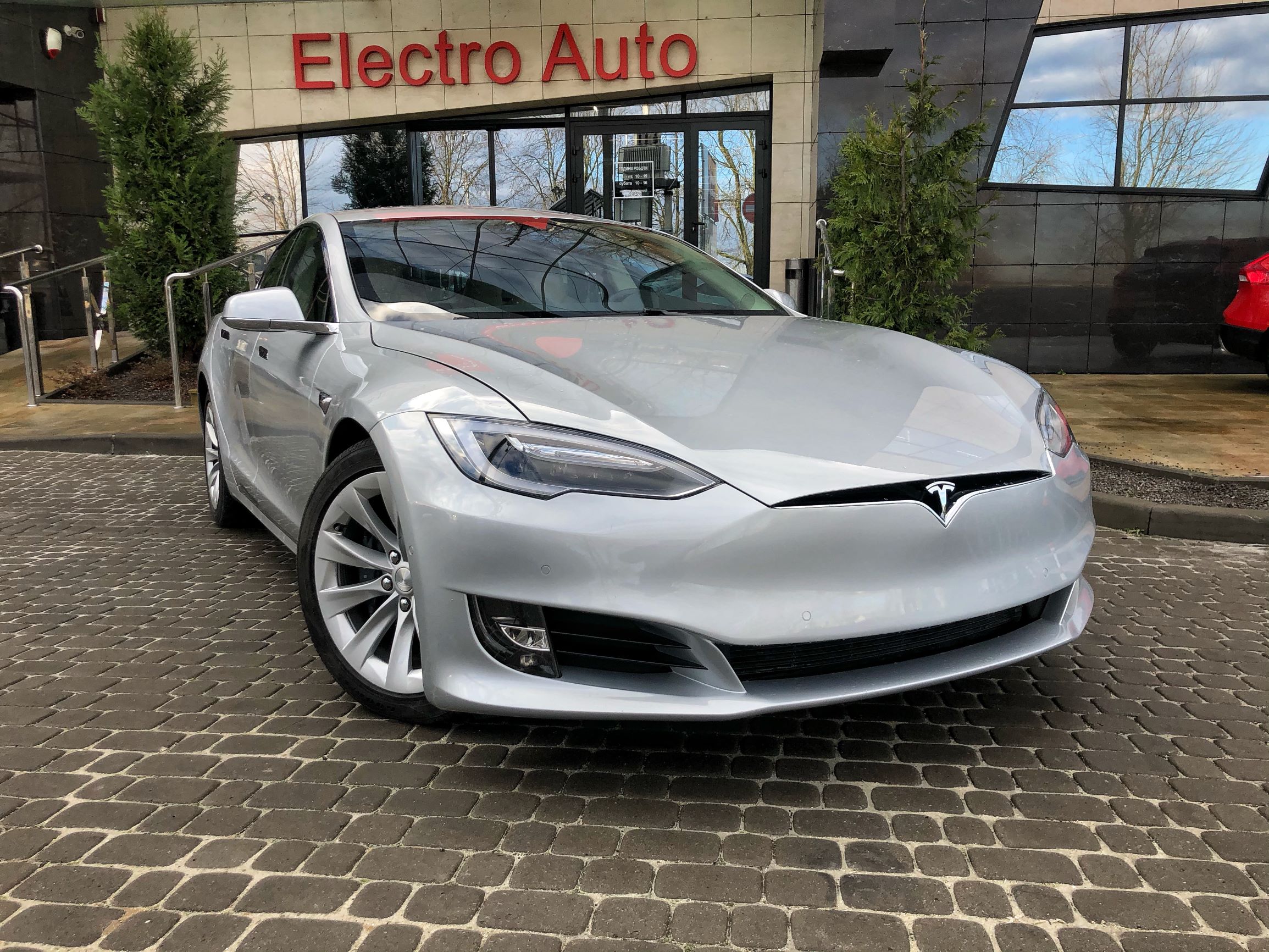 tesla-model-s-artenergomotor