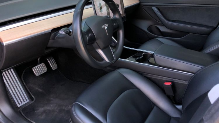 Tesla-model-3-Long-Range-5