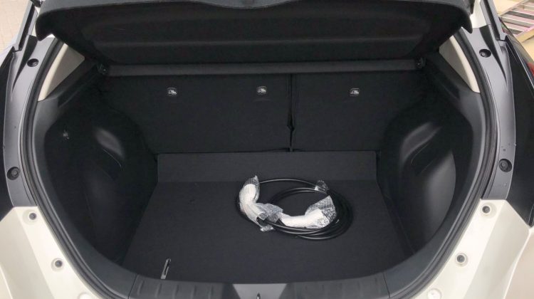 nissan-leaf-2019-artenergomotor2020-19