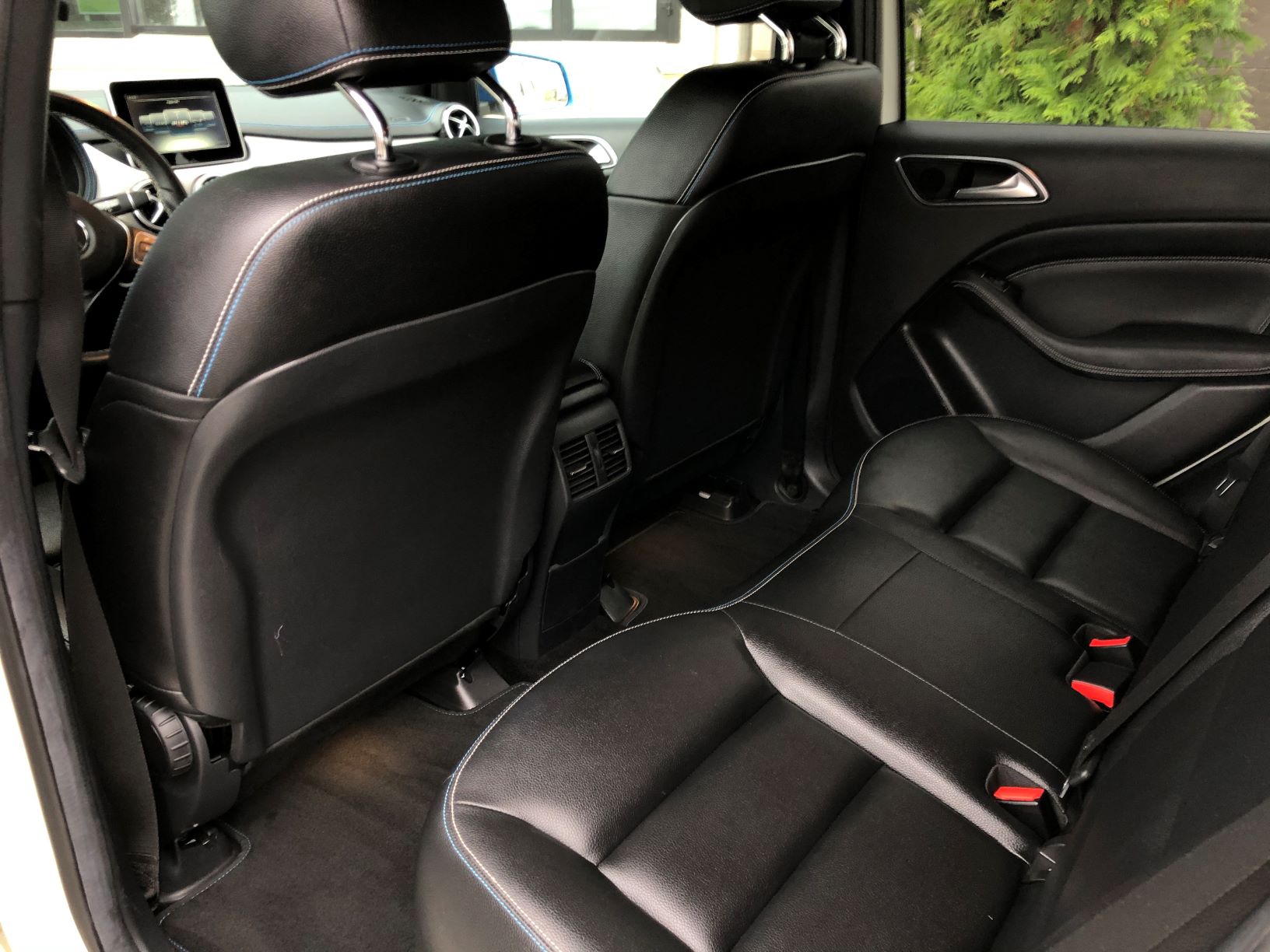 Mercedes-Benz-electric-drive-artenergomotor-29