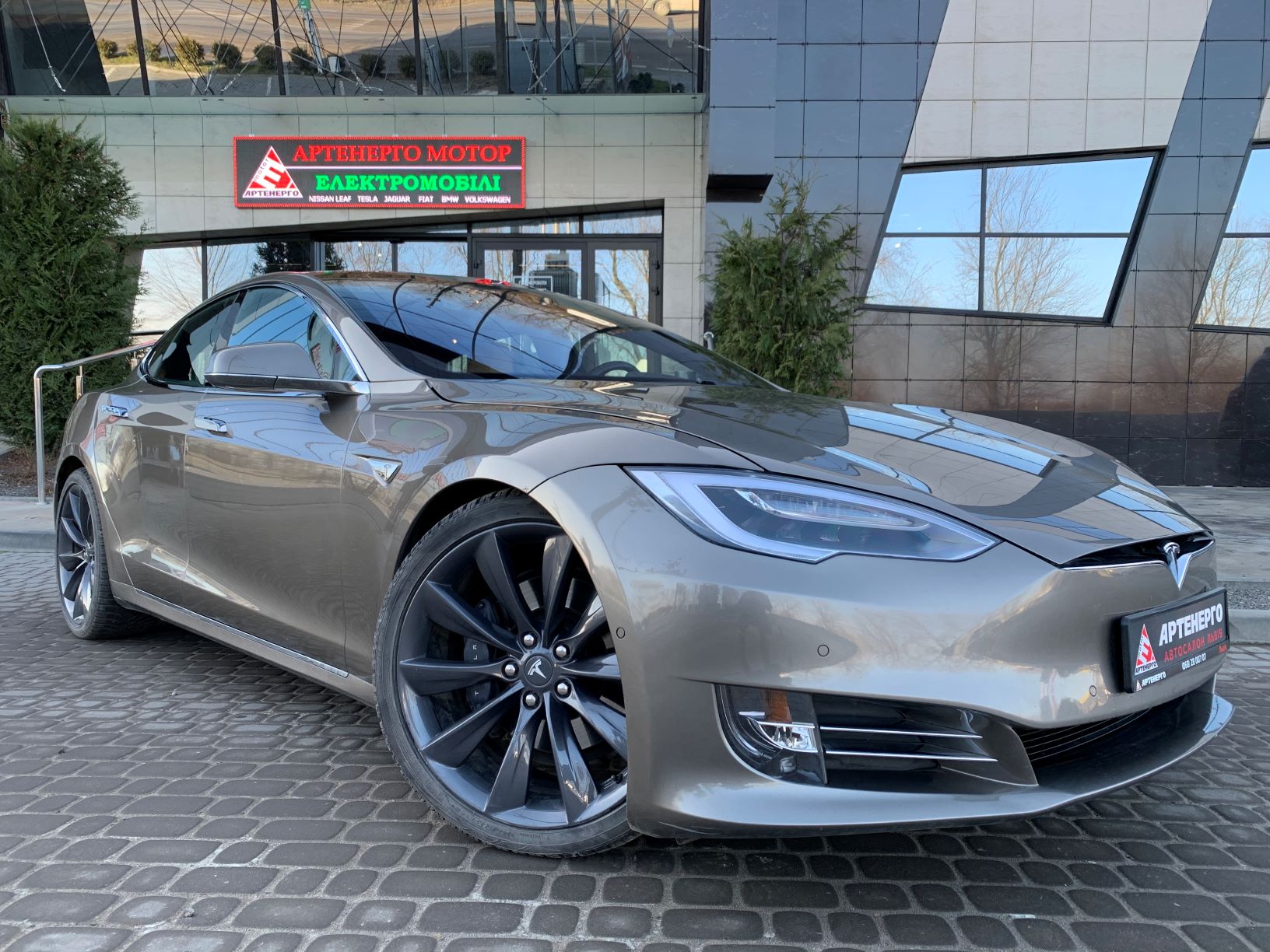 tesla-model-s-90d-artenergomotor-5