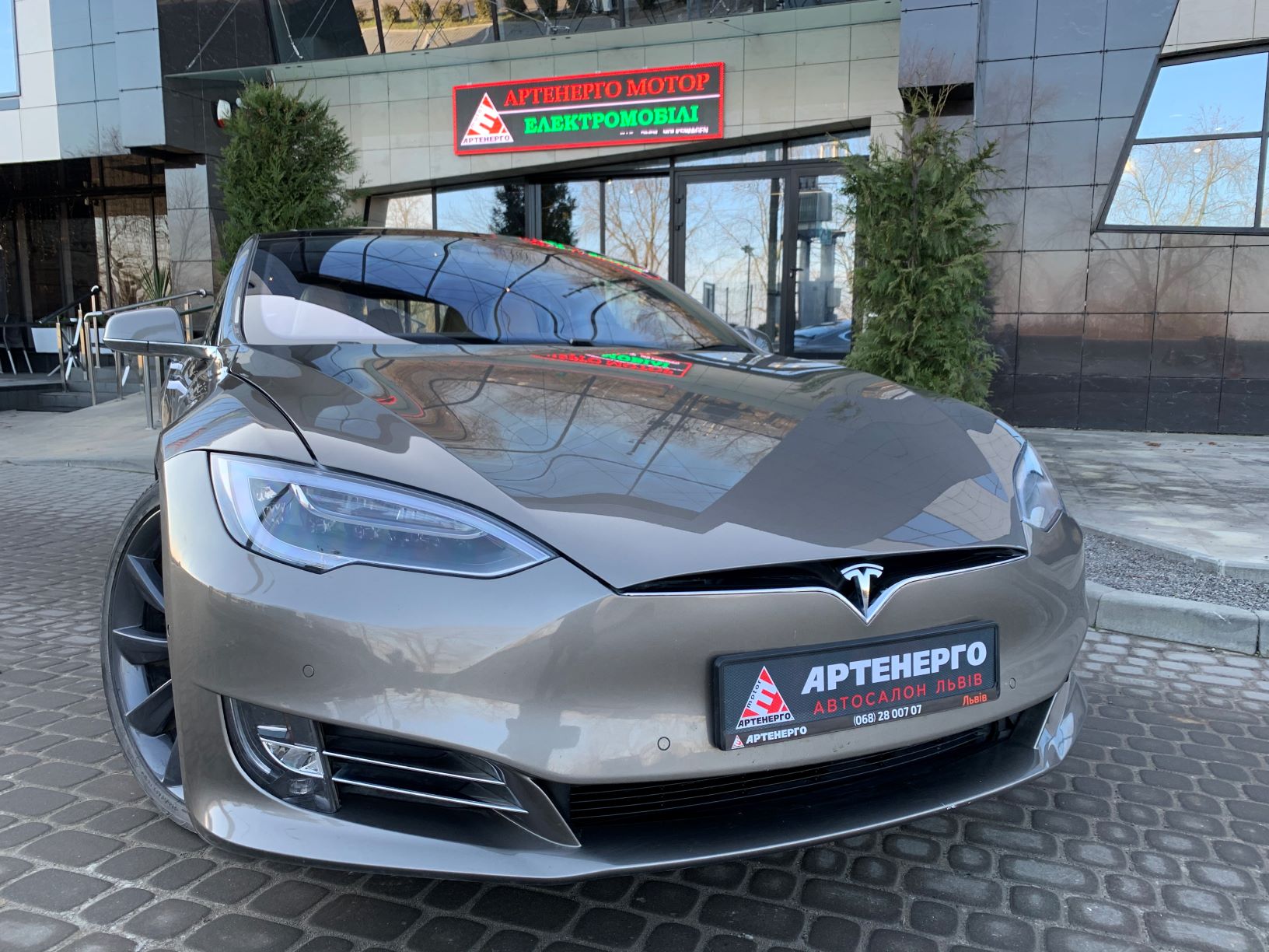 tesla-model-s-90d-artenergomotor-1