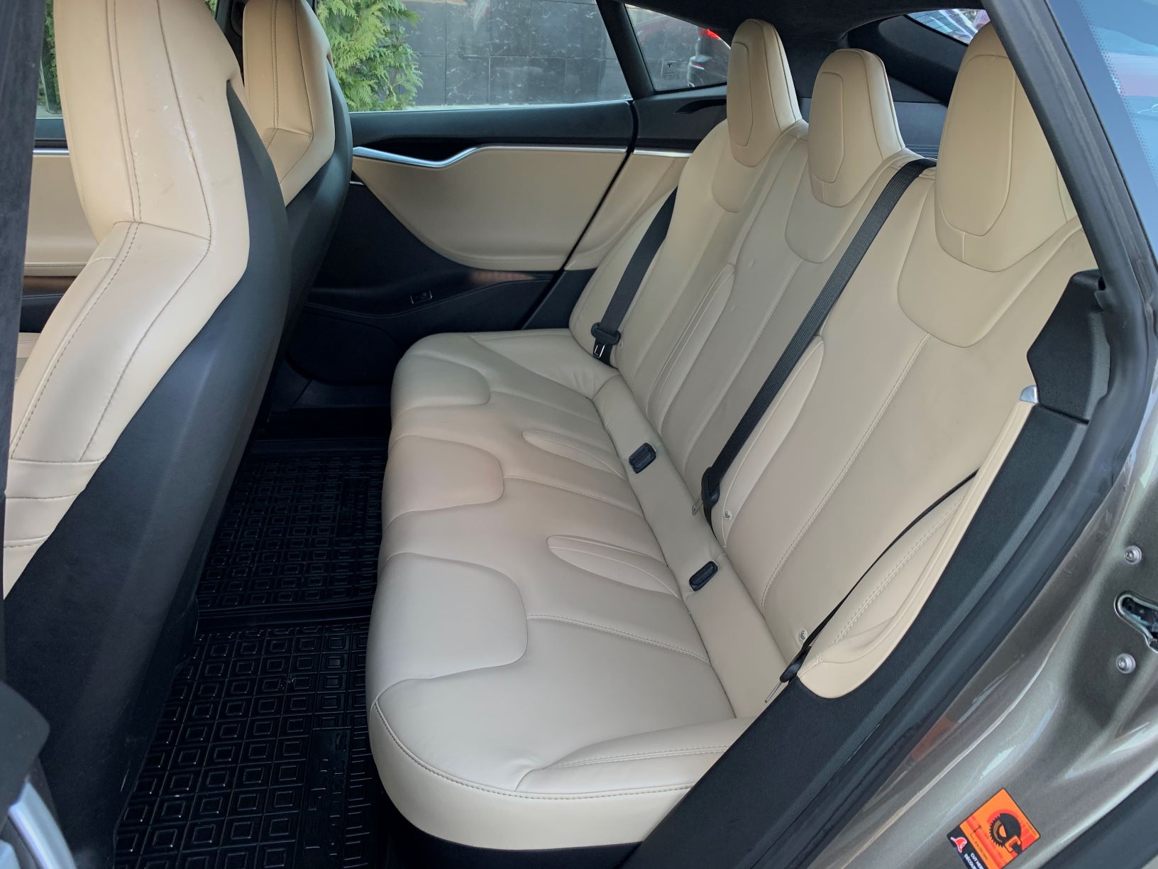 tesla-model-s-90d-artenergomotor-8