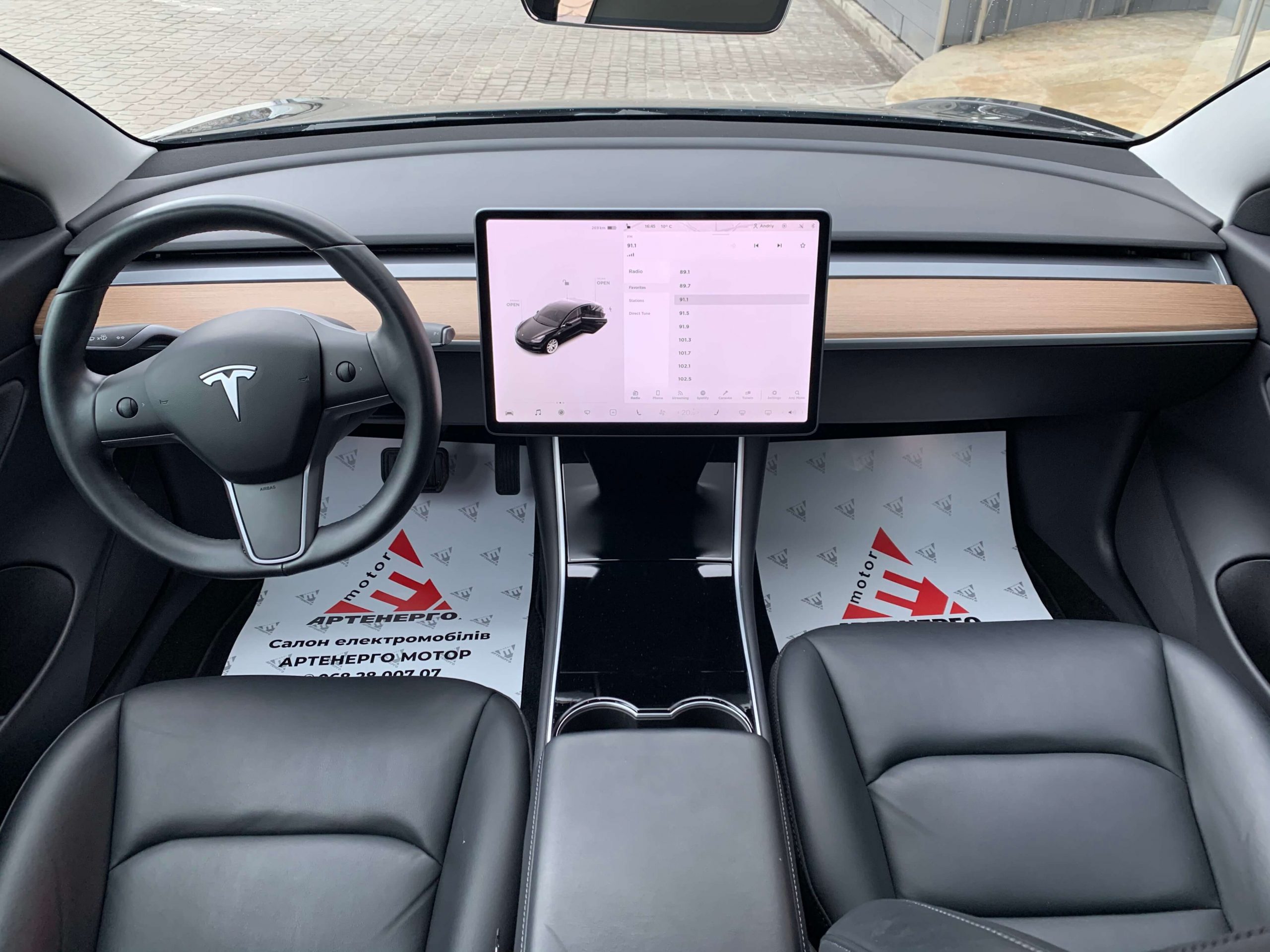 TESLA-Model-3-long-range-black-artenergomotor-11