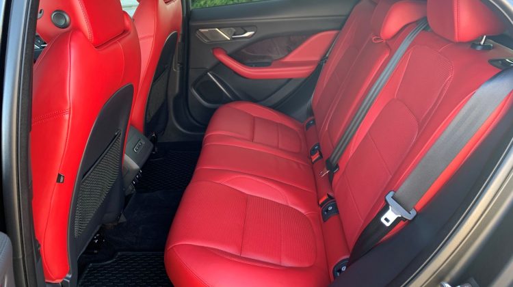 jaguar-i-pace-se-black-artenergomotor-8