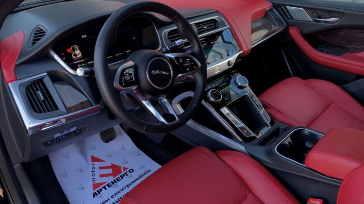 jaguar-i-pace-se-black-artenergomotor-14