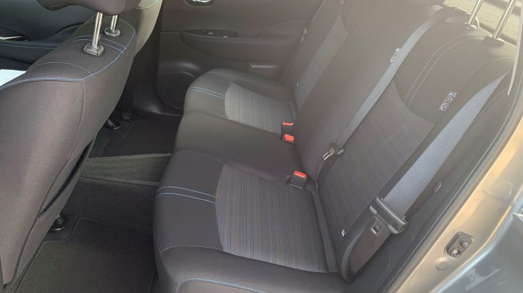 Nissan-Leaf-EUROPE-ACENTA-8