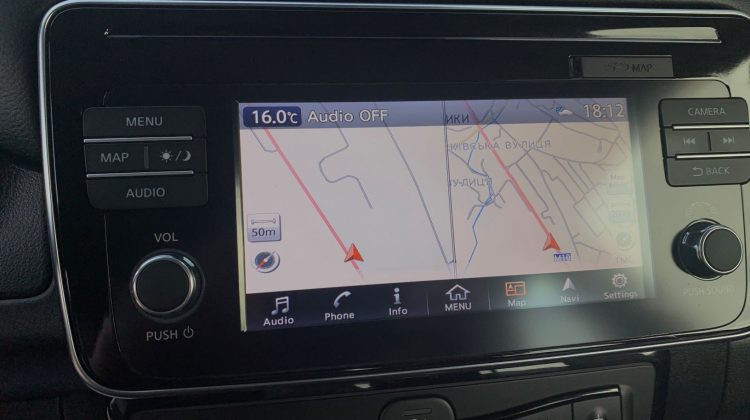 Nissan-Leaf-EUROPE-ACENTA-18