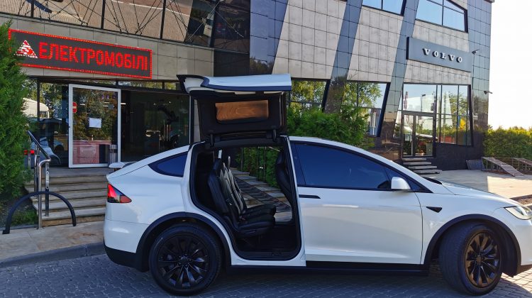 tesla-model-x-2020-artenergomotor-11