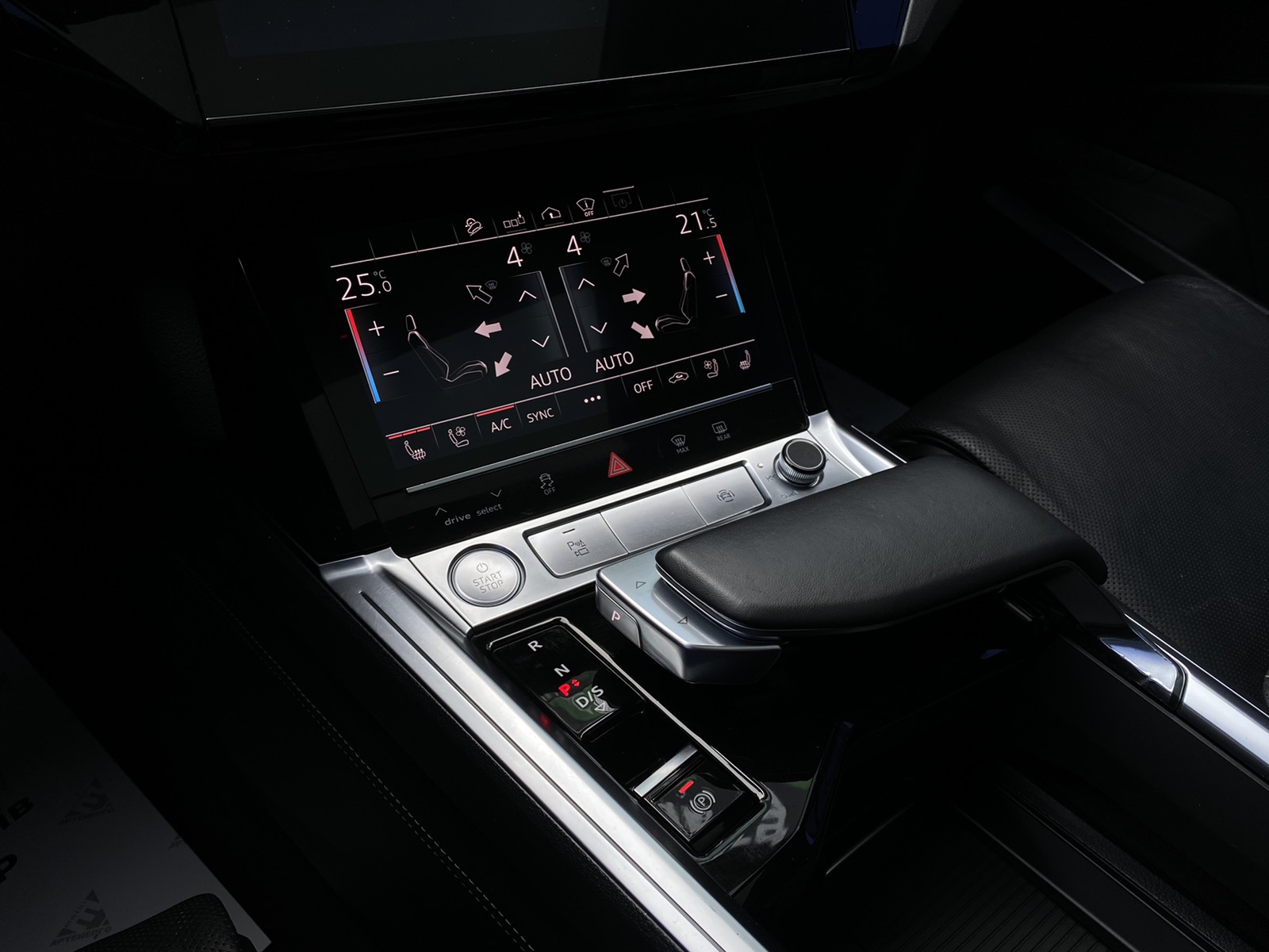 electrocar-Audi-E-tron-artenergomotor-8