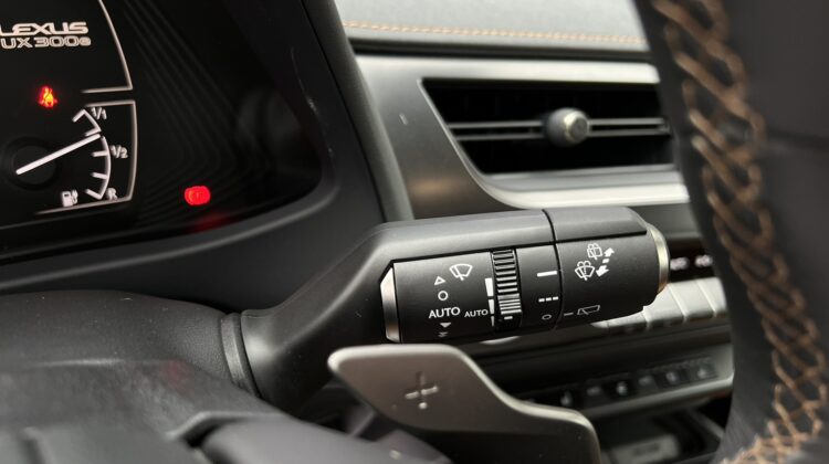 lexus-ux-300-artenergomotor-8