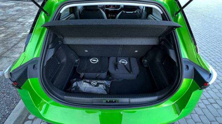 elektrokar-opel-mokka-e-20