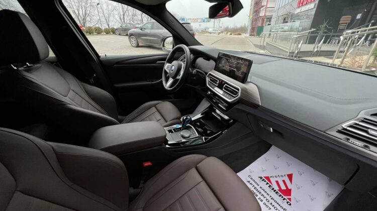 elektromobil-bmw-ix3-artenergomotor-29