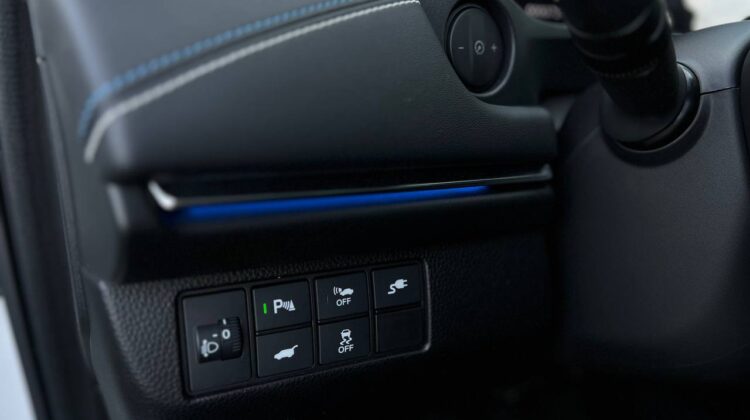 elektromobil-honda-ens1-artenergomotor-11