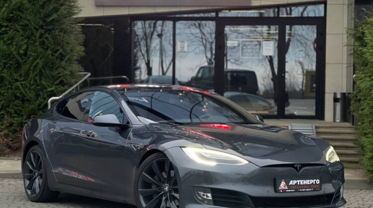 tesla-model-s-artenergomotor-1