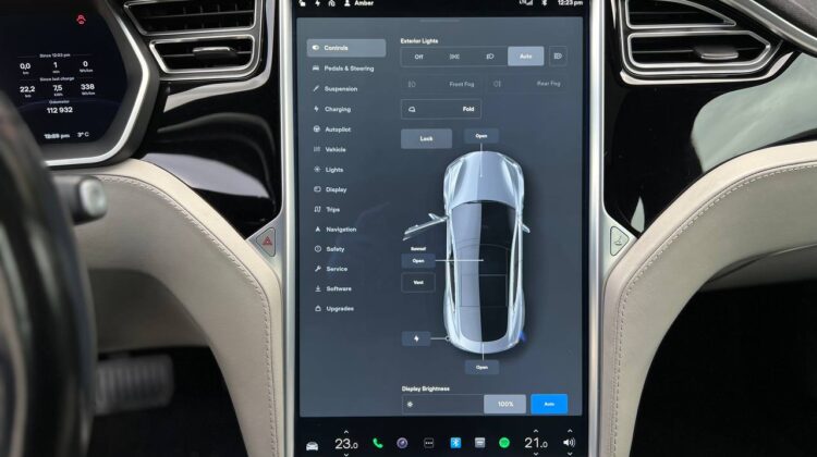 tesla-model-s-artenergomotor-10